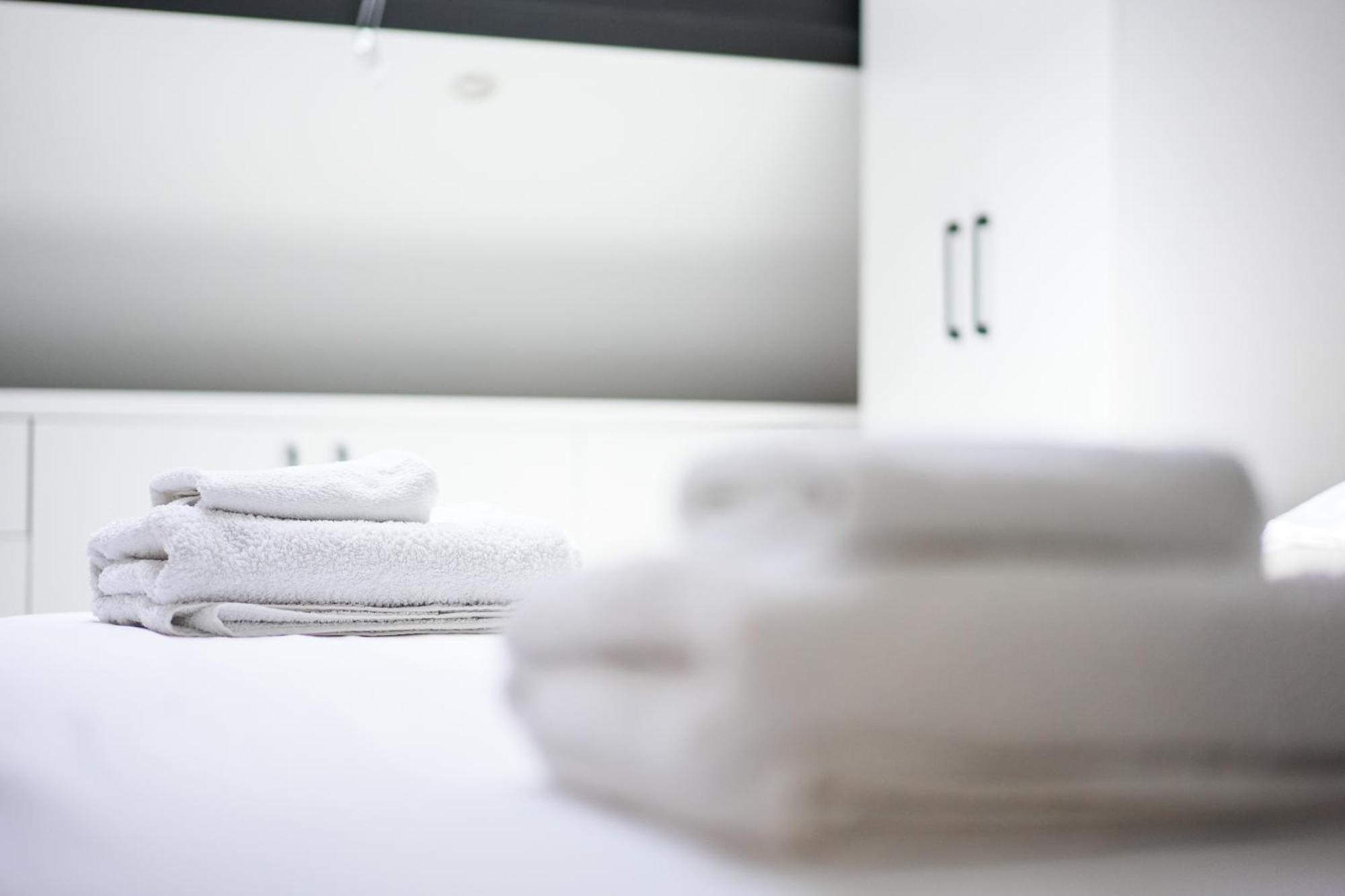 Apartment Center Hideout -